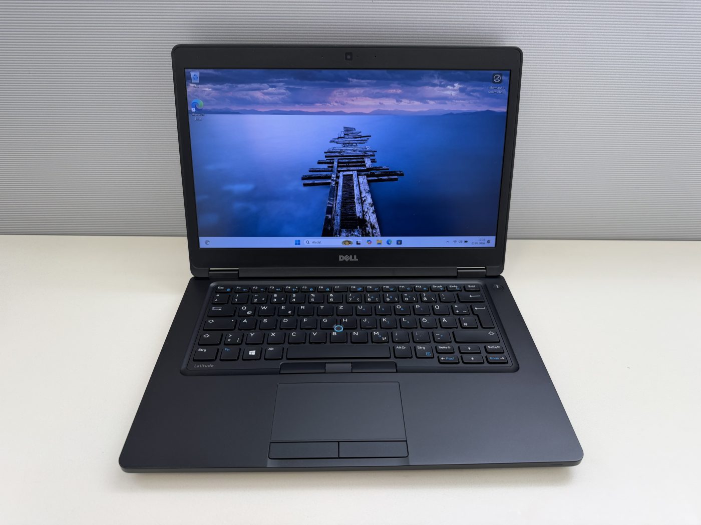 Dell Latitude 5480 - Core i5-7300U / 256GB  / 16GB / 14” 
