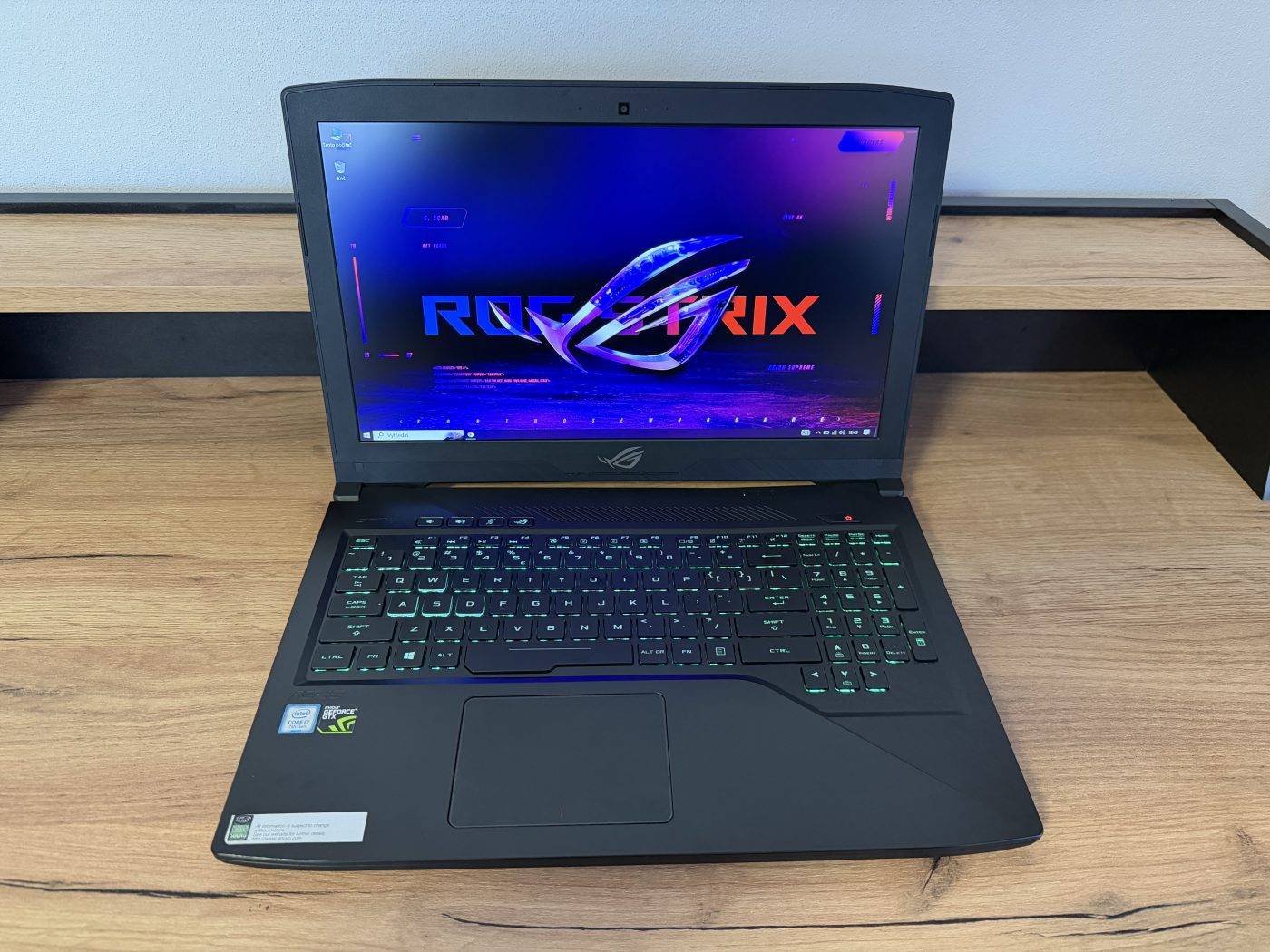 ASUS ROG Strix GL503V – i7/16 GB / 128GB +1 TB HDD/GTX 1050 / 15,6” { Kat.B.,CZ Klavesnice}