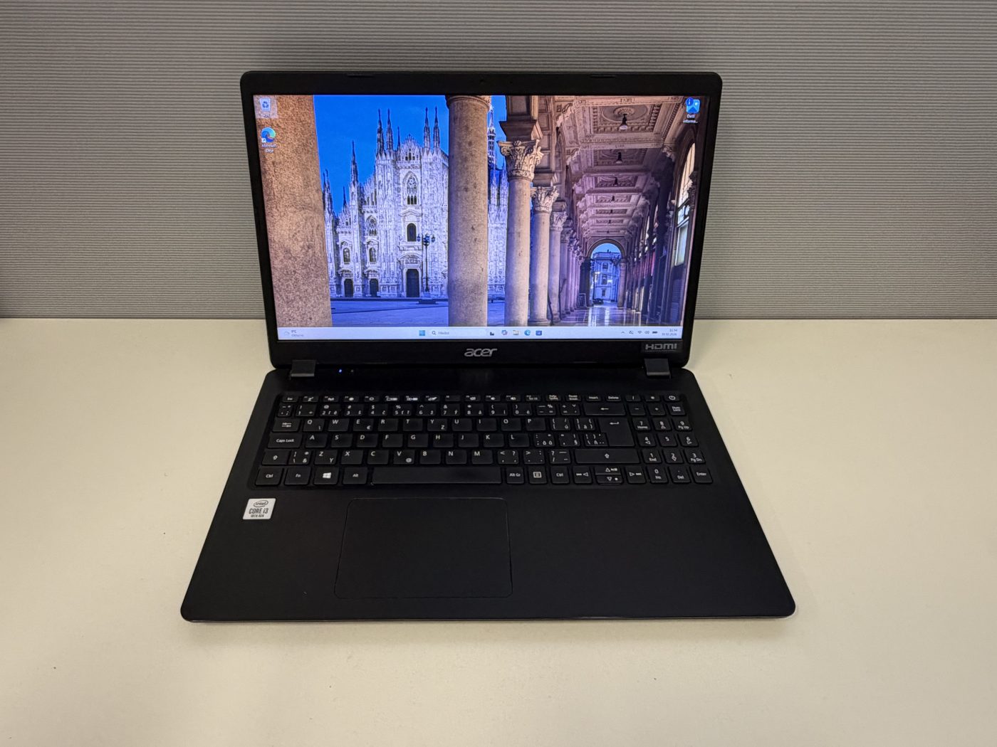 Acer Extensa 215-52 - i3-1005G1 / 8GB / 256GB / 15.6” {Kat.,C,CZ Klávesnice}